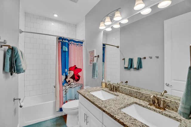 6213 Arcadia Square, Vero Beach, FL 32966