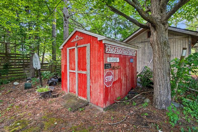 2591 142nd Avenue, Holland, MI 49424
