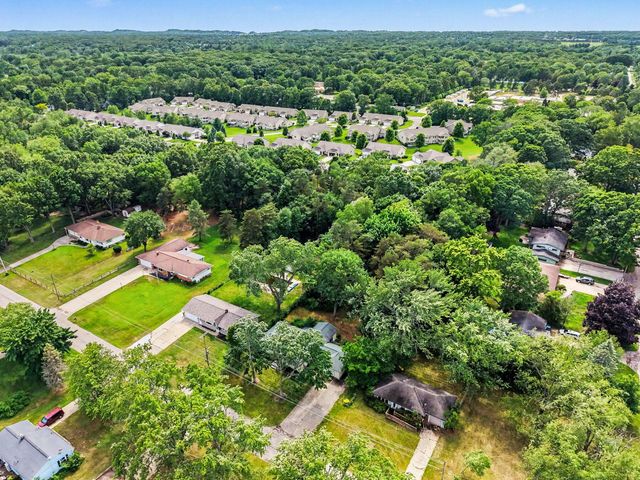 2591 142nd Avenue, Holland, MI 49424
