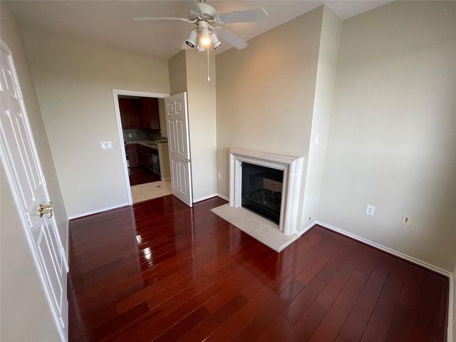 2400 Mccue Road 430, Houston, TX 77056