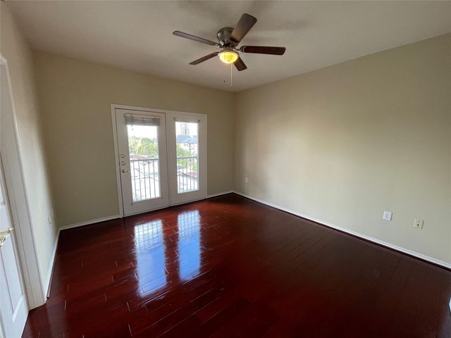 2400 Mccue Road 430, Houston, TX 77056