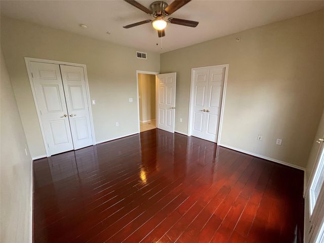 2400 Mccue Road 430, Houston, TX 77056