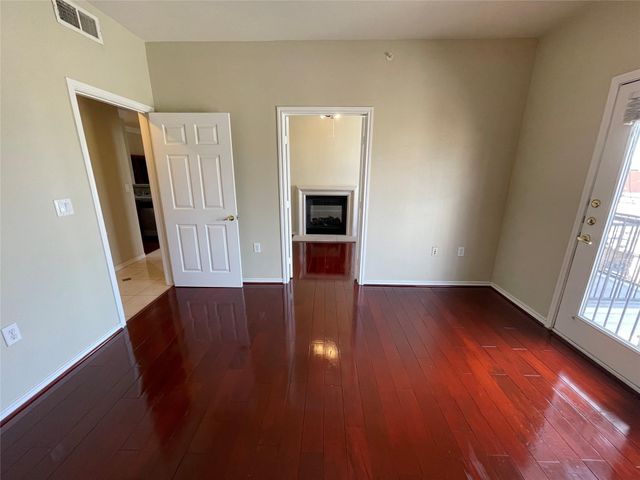 2400 Mccue Road 430, Houston, TX 77056