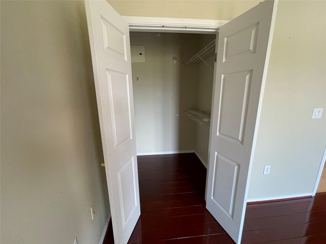2400 Mccue Road 430, Houston, TX 77056