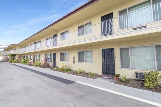 9559 Flower Street, Bellflower, CA 90706