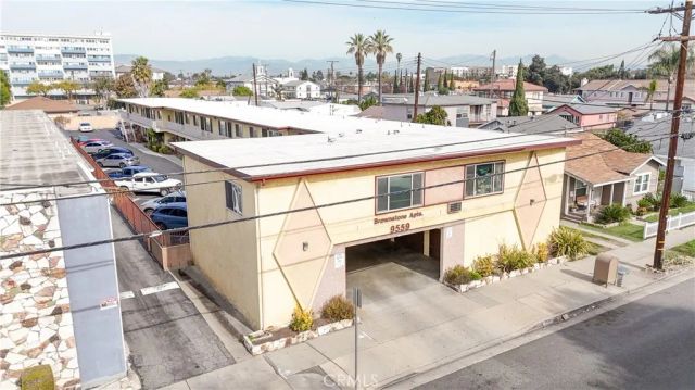 9559 Flower Street, Bellflower, CA 90706