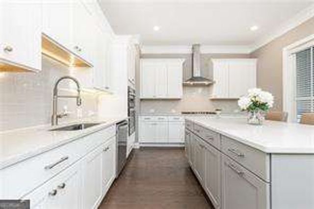 3900 Danube Lane, Atlanta, GA 30339