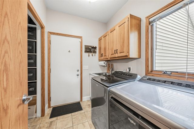 7808 Ashton Woods Drive, Portage, MI 49024