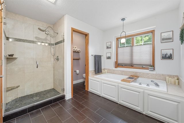 7808 Ashton Woods Drive, Portage, MI 49024
