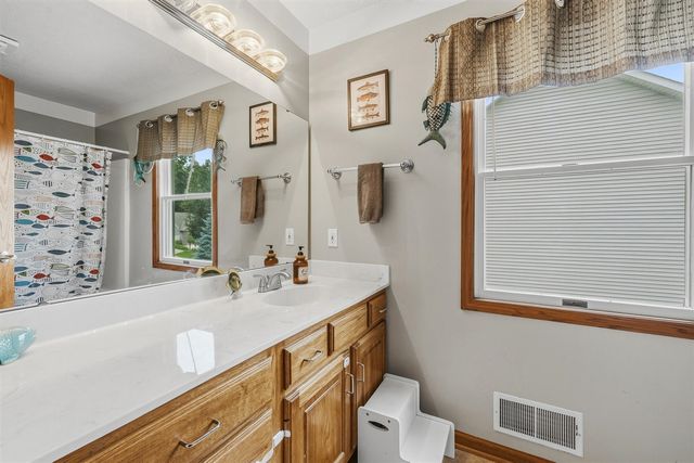 7808 Ashton Woods Drive, Portage, MI 49024