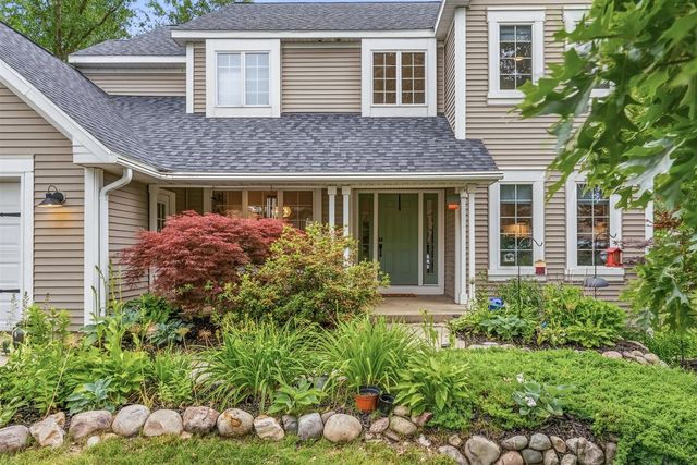7808 Ashton Woods Drive, Portage, MI 49024