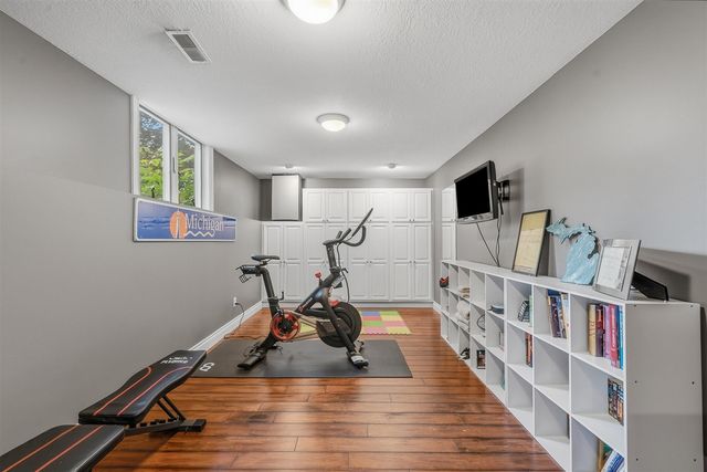 7808 Ashton Woods Drive, Portage, MI 49024