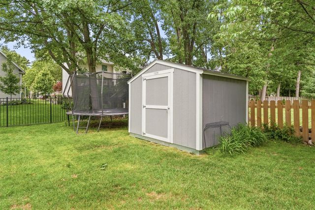 7808 Ashton Woods Drive, Portage, MI 49024