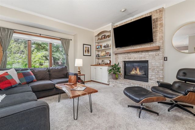 7808 Ashton Woods Drive, Portage, MI 49024