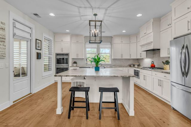 1641 Indy Drive, North Charleston, SC 29405