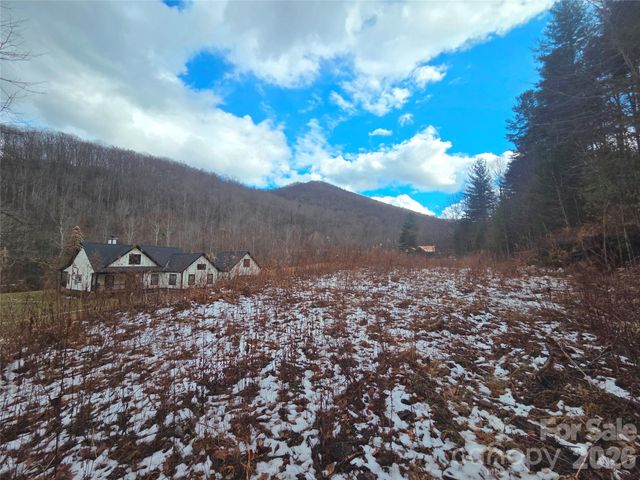 300 Shining Rock Drive 25, Canton, NC 28716