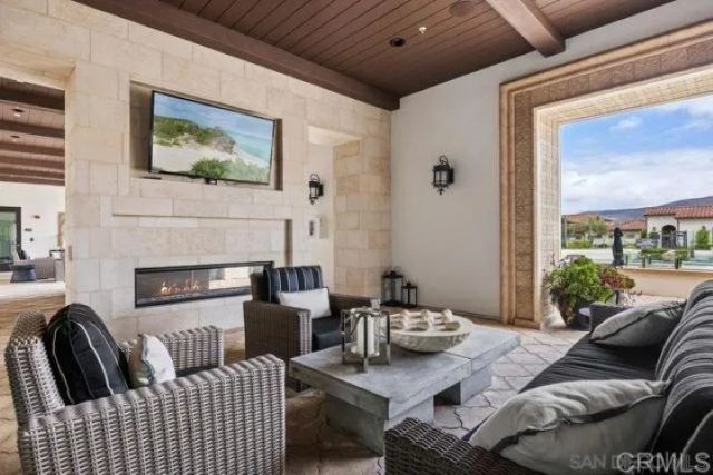 7875 Lusardi Creek Lane, San Diego, CA 92127