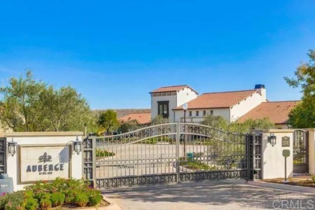 7875 Lusardi Creek Lane, San Diego, CA 92127