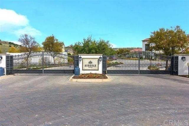 7875 Lusardi Creek Lane, San Diego, CA 92127