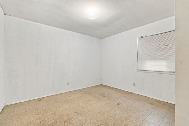 647 Power Drive, Duncanville, TX 75116