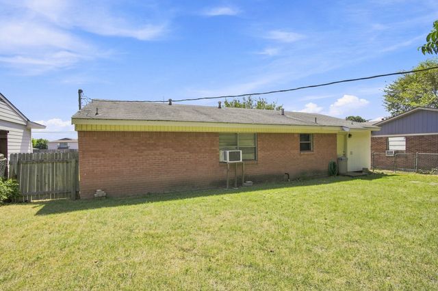 647 Power Drive, Duncanville, TX 75116