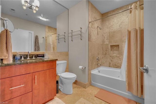 415 Saint Pauls Blvd Unit 709, Norfolk, VA 23510