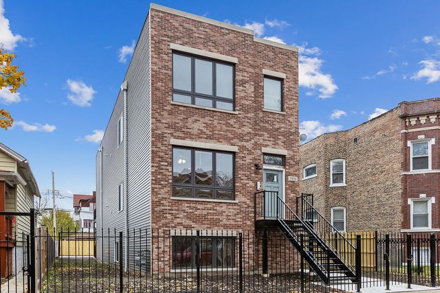 5939 W Superior Street 2, Chicago, IL 60644