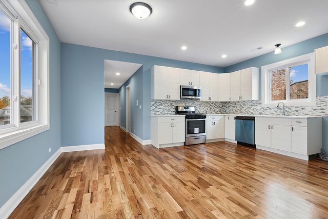 5939 W Superior Street 2, Chicago, IL 60644