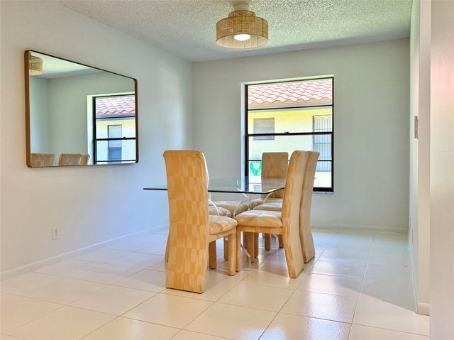 5869 Sunswept Ln B, Boynton Beach, FL 33437