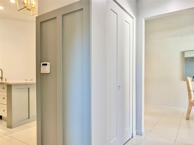 5869 Sunswept Ln B, Boynton Beach, FL 33437