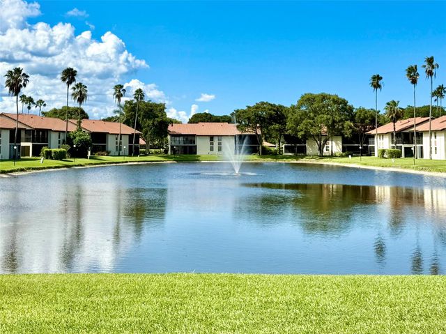 5869 Sunswept Ln B, Boynton Beach, FL 33437
