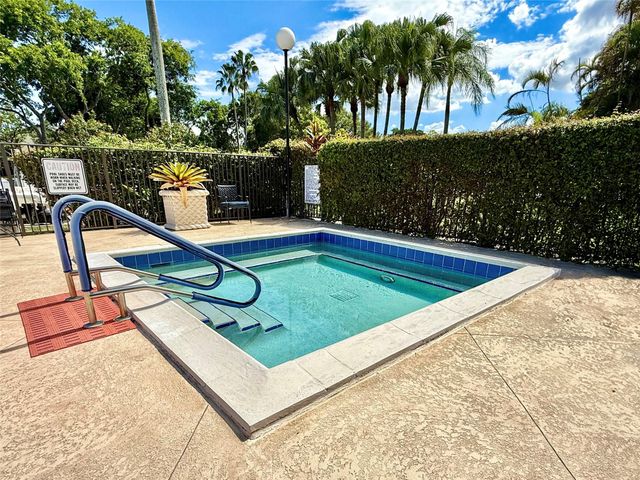 5869 Sunswept Ln B, Boynton Beach, FL 33437