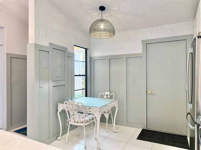 5869 Sunswept Ln B, Boynton Beach, FL 33437