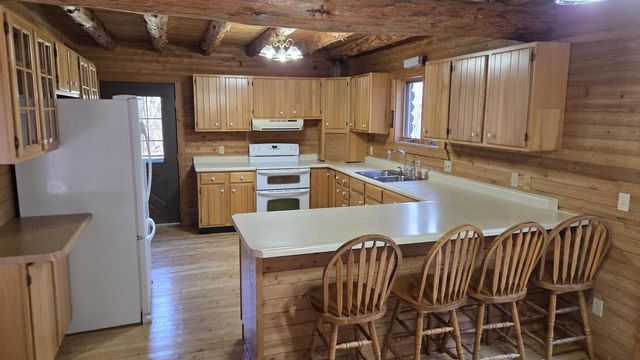 8550 N 5th Avenue, Westfield, WI 53964
