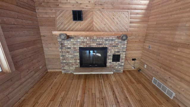 8550 N 5th Avenue, Westfield, WI 53964