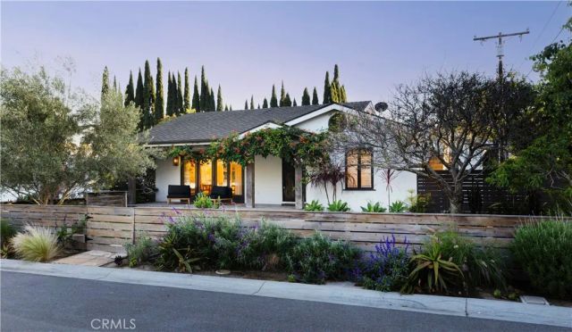 2620 Riverside Drive, Costa Mesa, CA 92627