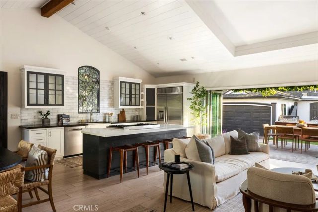 2620 Riverside Drive, Costa Mesa, CA 92627