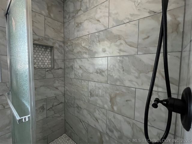 8519 E 64th Street, Tulsa, OK 74133