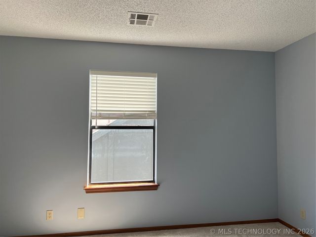 8519 E 64th Street, Tulsa, OK 74133