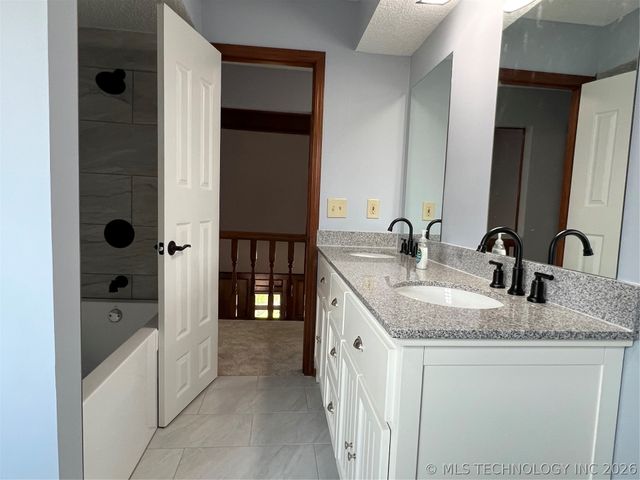 8519 E 64th Street, Tulsa, OK 74133