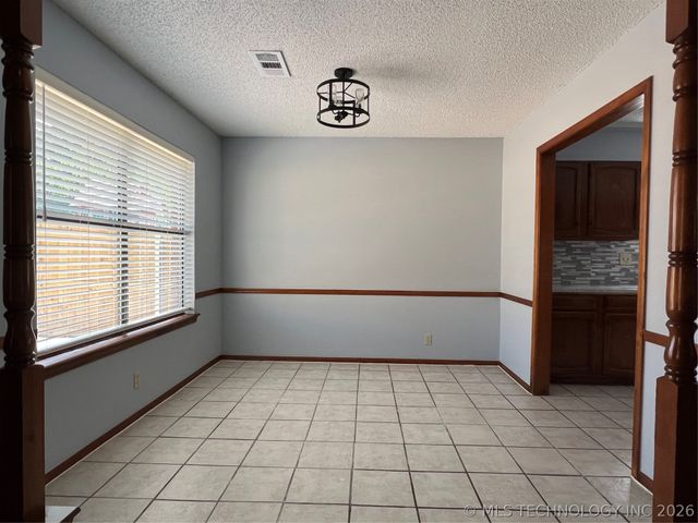 8519 E 64th Street, Tulsa, OK 74133