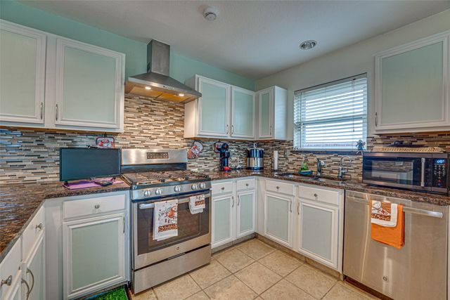 7701 Gillon Drive, Rowlett, TX 75089