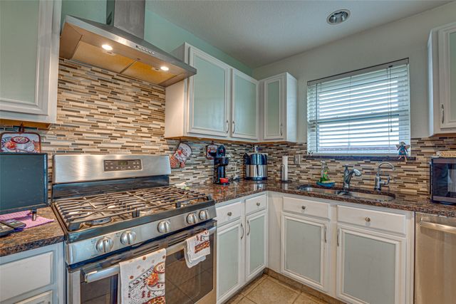 7701 Gillon Drive, Rowlett, TX 75089