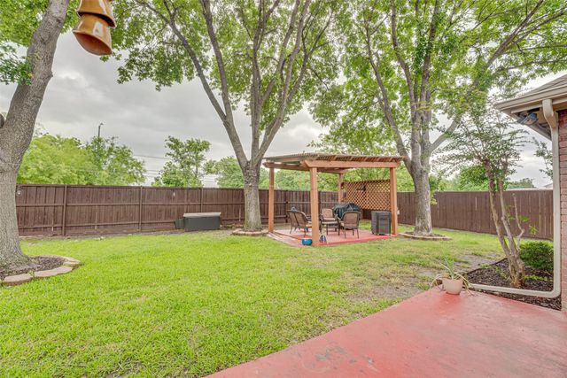 7701 Gillon Drive, Rowlett, TX 75089