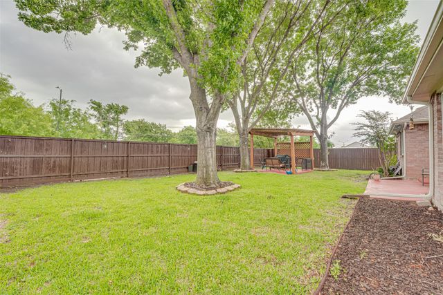 7701 Gillon Drive, Rowlett, TX 75089