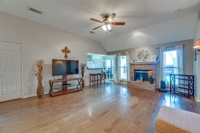 7701 Gillon Drive, Rowlett, TX 75089