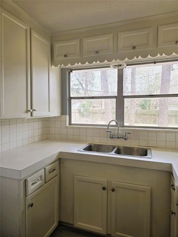 1508 N Roberson Street, Conroe, TX 77301