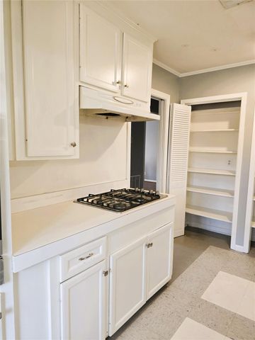 1508 N Roberson Street, Conroe, TX 77301