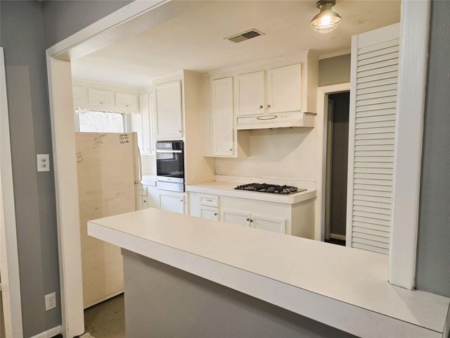 1508 N Roberson Street, Conroe, TX 77301