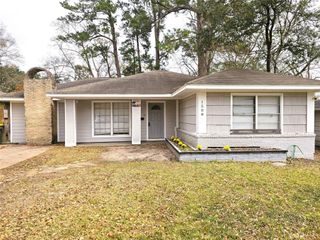 1508 N Roberson Street, Conroe, TX 77301